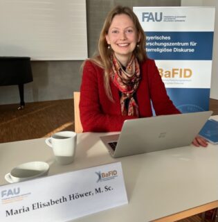 Maria Elisabeth Höwer, M.Sc., BaFID, discussed on behalf of Dr. Dr. Martin Breul (University of Erfurt), who was ill, with a lecture on the concept of rationality in Christianity.