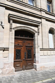 Entrance to the synagogue. Photo: Denise Scheuerer